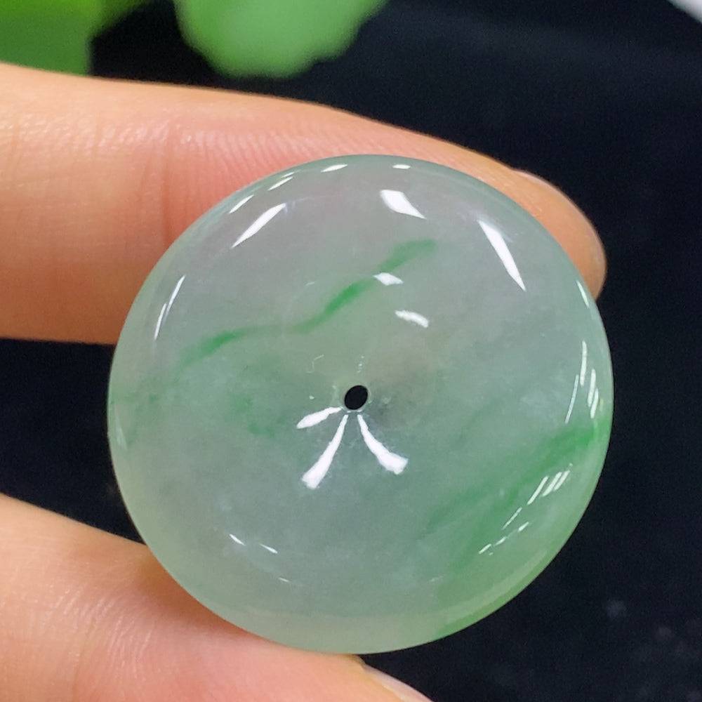 Jadeite pendant safety buckle by HUILIU HQ, featuring a polished jade piece with a secure clasp, weighing approximately 7.55g.