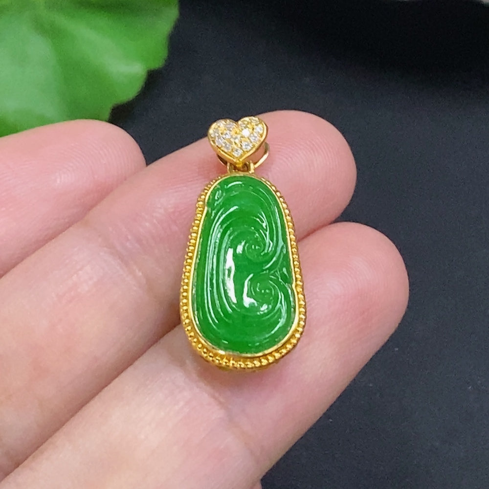 Jadeite Ruyi Inlaid Pendant 18K Gold Total Weight Approx. 1.5g (With Diamond Accents)
