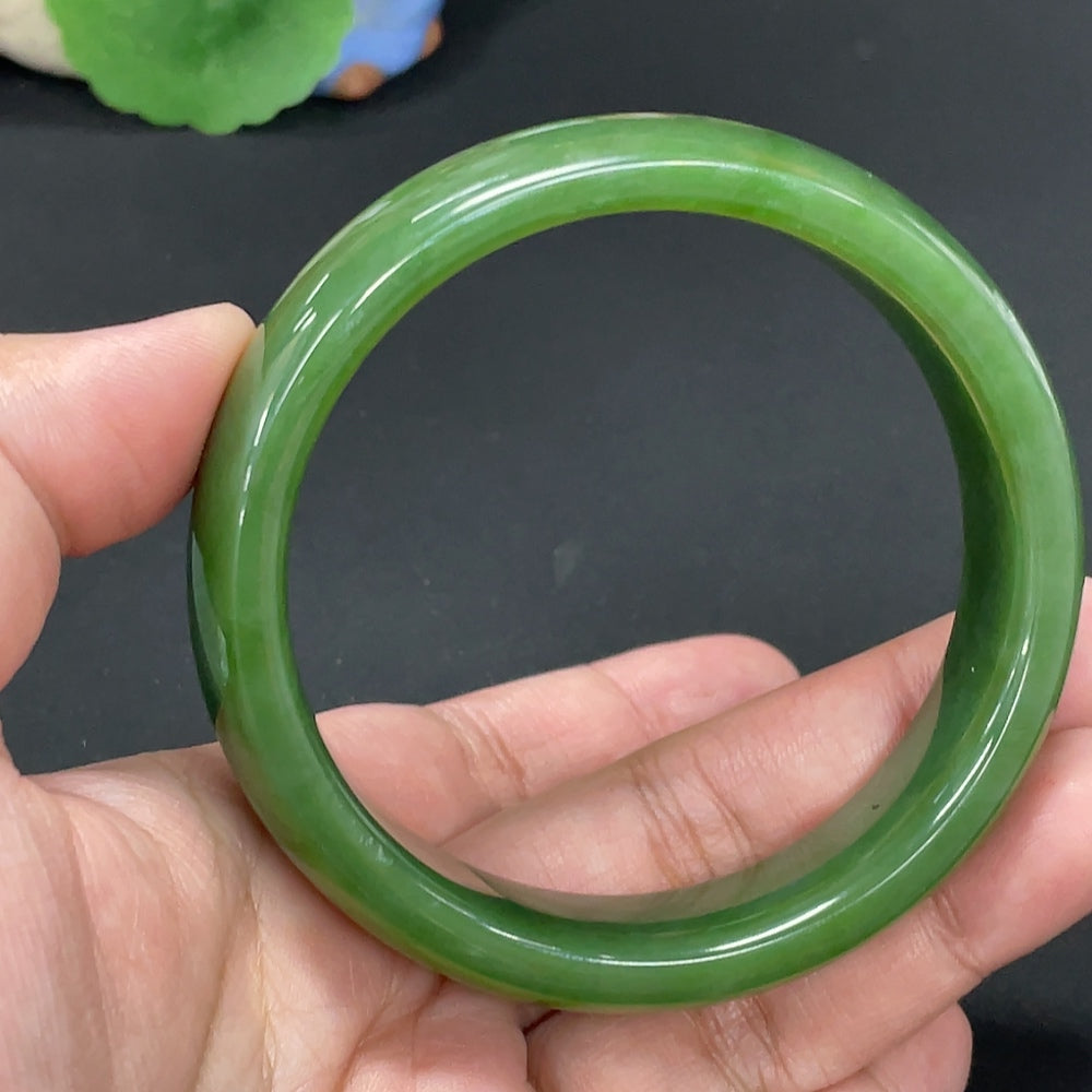 HUILIU HQ Hetian Jade Jasper round bracelet with 61.3cm length, 77.3g, featuring smooth, polished jade beads.