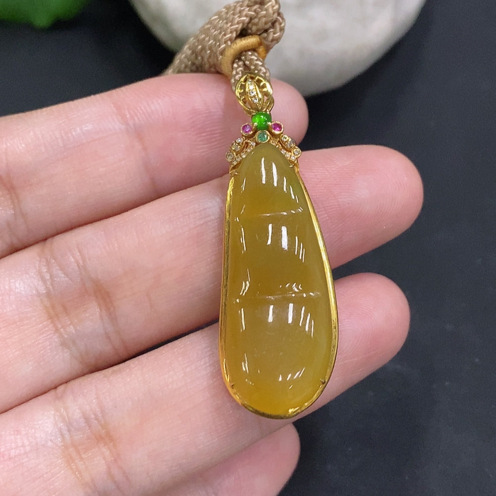 Jadeite Fudu Bead Inlaid Pendant 18K Gold Total Weight Including Rope Approx. 6.1g (Yellow Color Origin Undetermined) (Non-Diamond) (Rope Accessory Non-Gold)