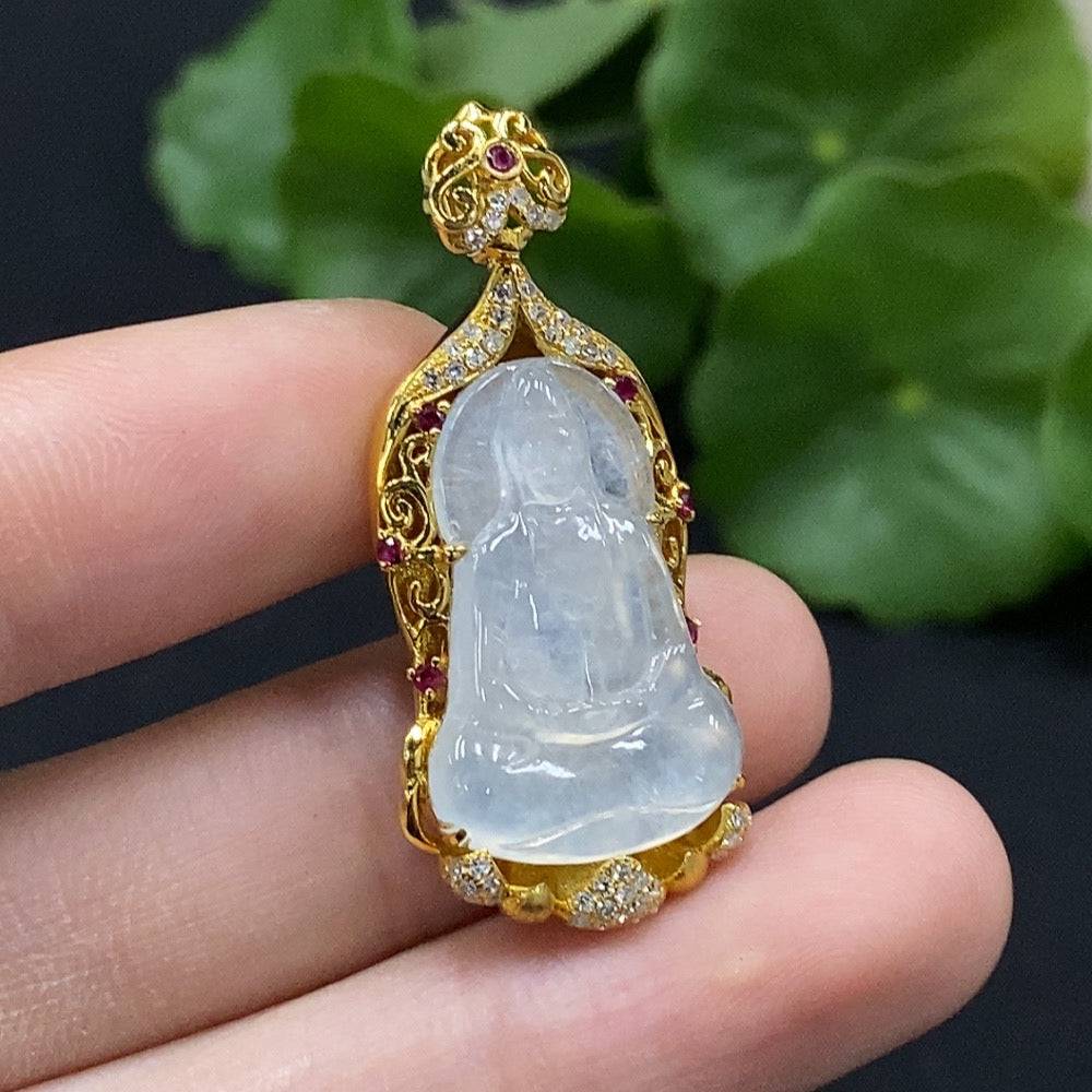 Jadeite Guanyin pendant with 18K gold and colorless diamonds, set in HUILIU HQ jade jewelry, approximately 4.74g.
