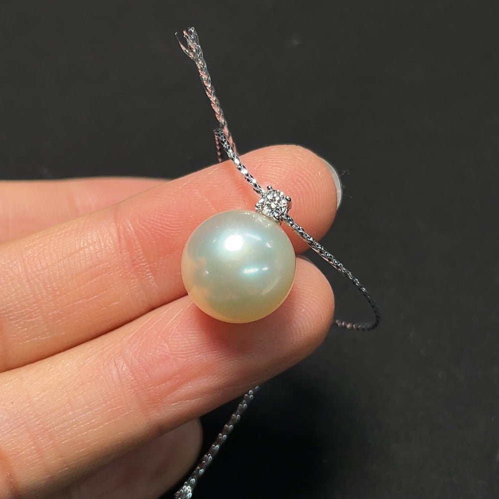 Seawater Pearl Pendant Non-Diamond 18K Gold Total Weight with Rope Approx. 3.01g Size About 12.4mm
