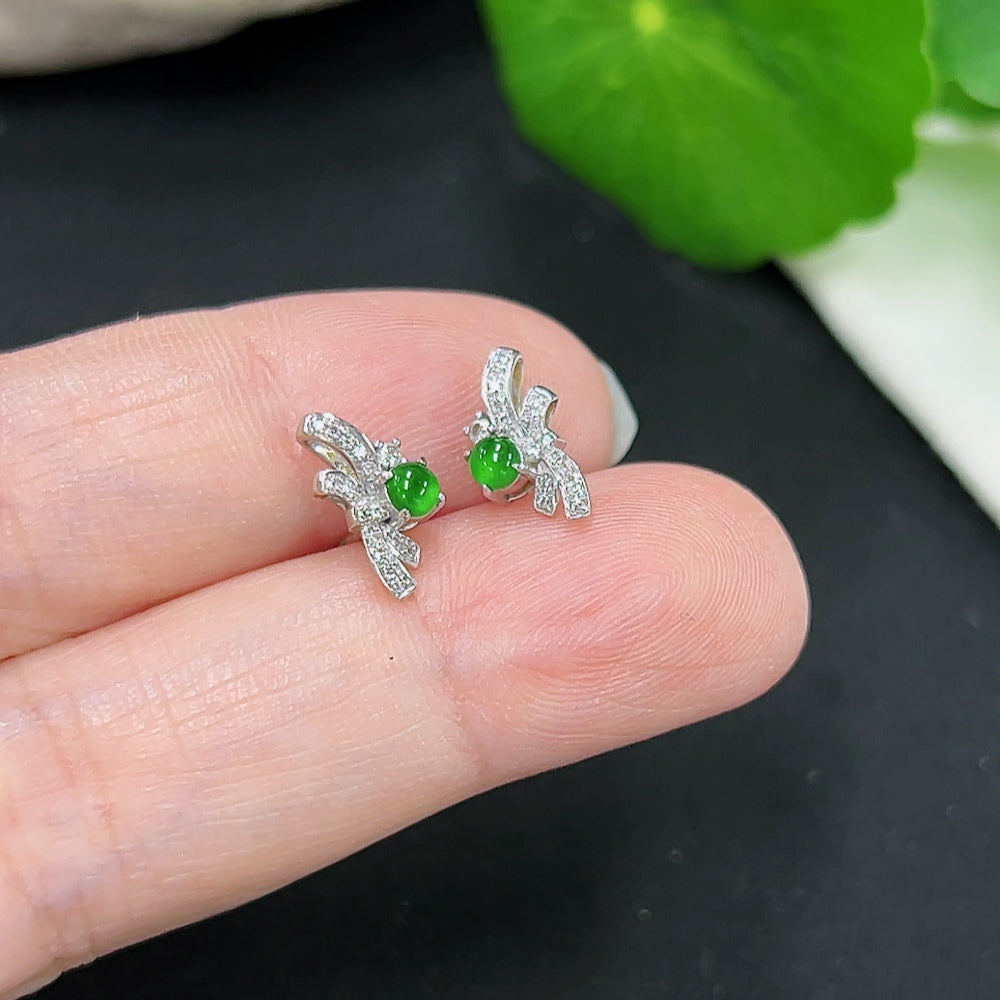 Jadeite inlaid earrings pair 18K gold total weight approx. 0.9g (with diamond accents)