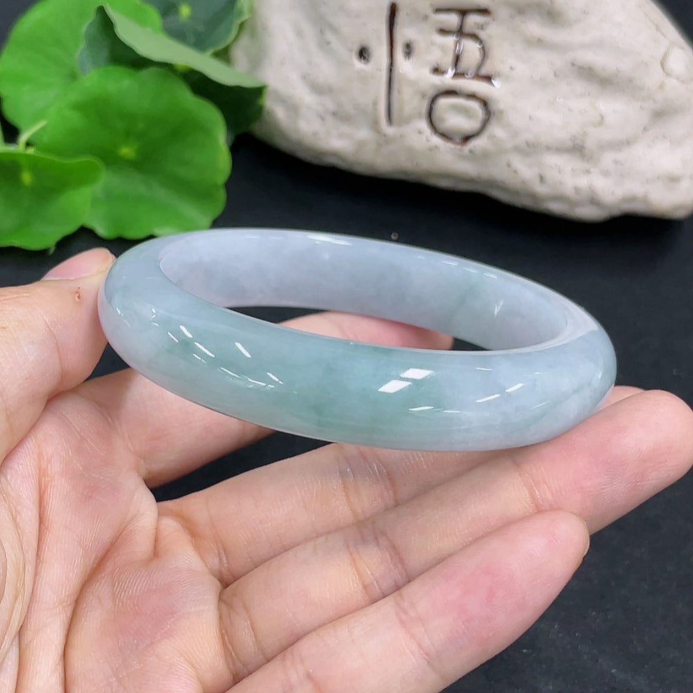 Jadeite round bracelet with approximately 63.2g weight and size 58.3, featuring smooth green jade beads, by HKHQ.