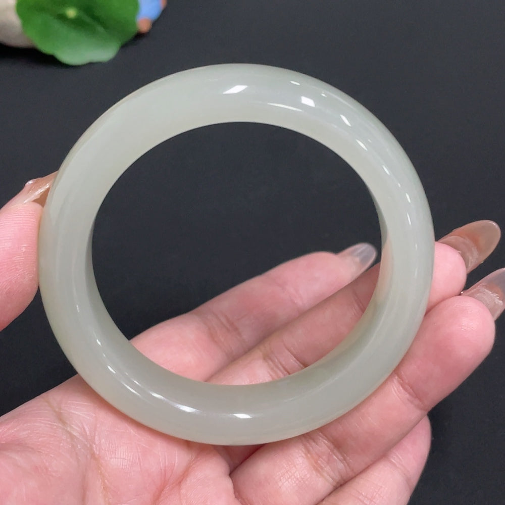 Hetian Jade Round Bracelet Size 58.2 Total Weight Approx. 75g
