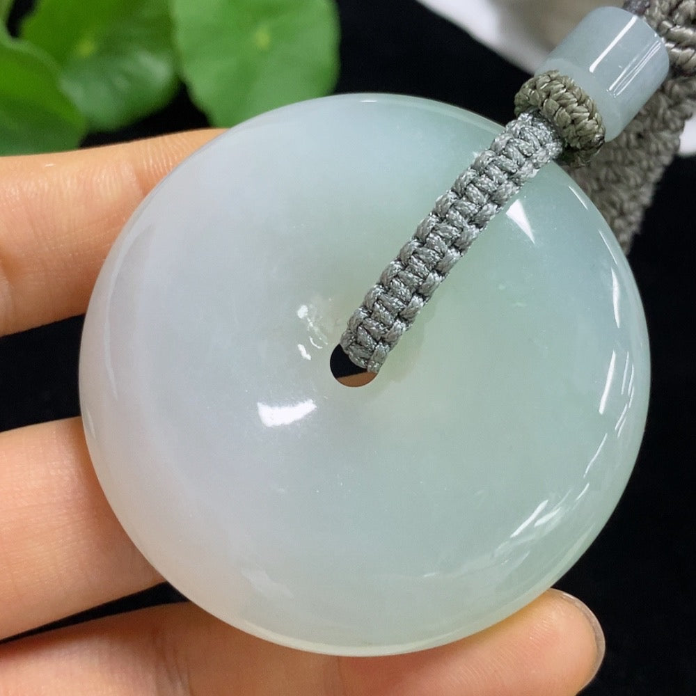 Jadeite Peace Knot Pendant Total Weight Approx. 68.06g (Including Rope Weight)