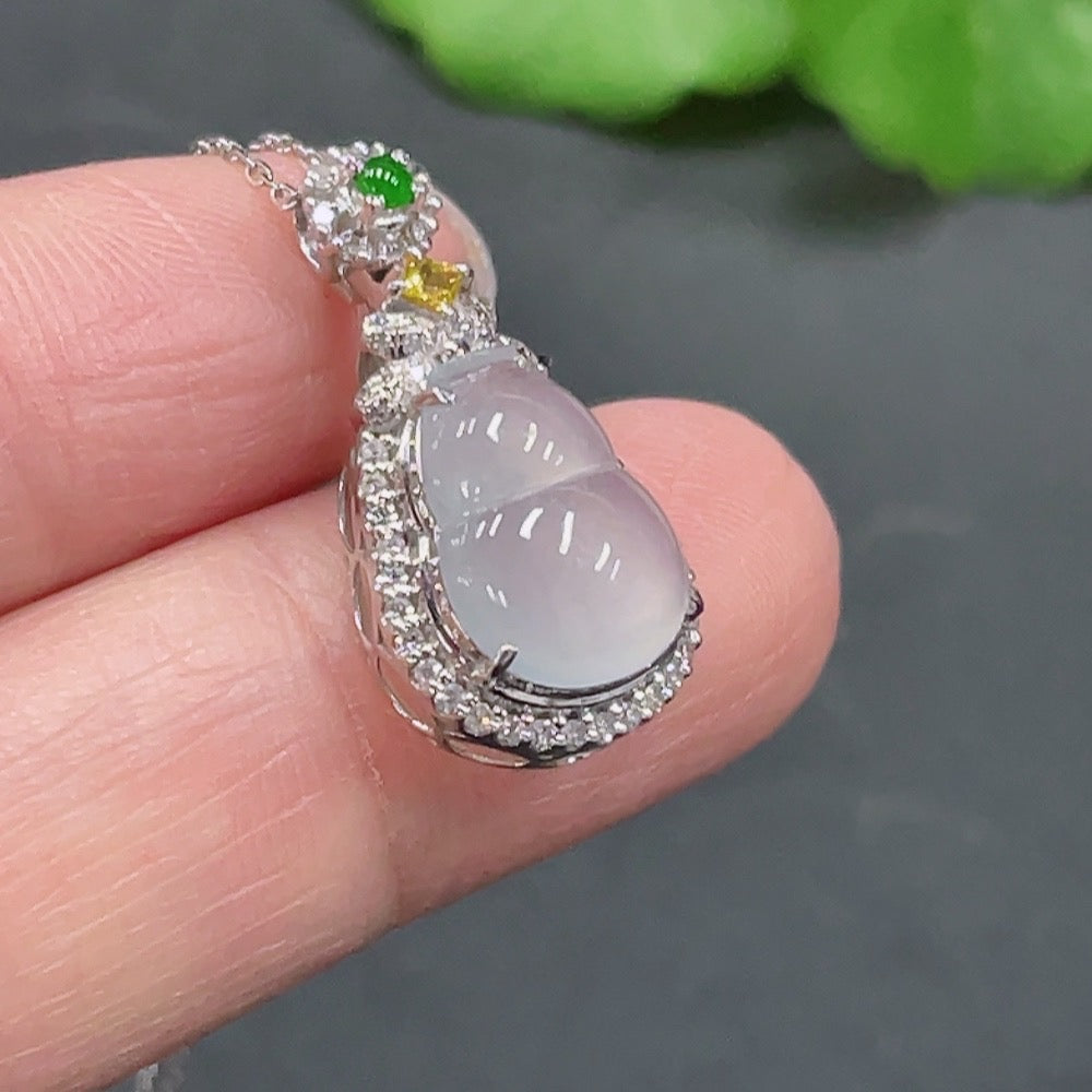 Jadeite Gourd Inlaid Pendant, Full 18K Gold, Total Weight Approx. 3.4g Including Chain