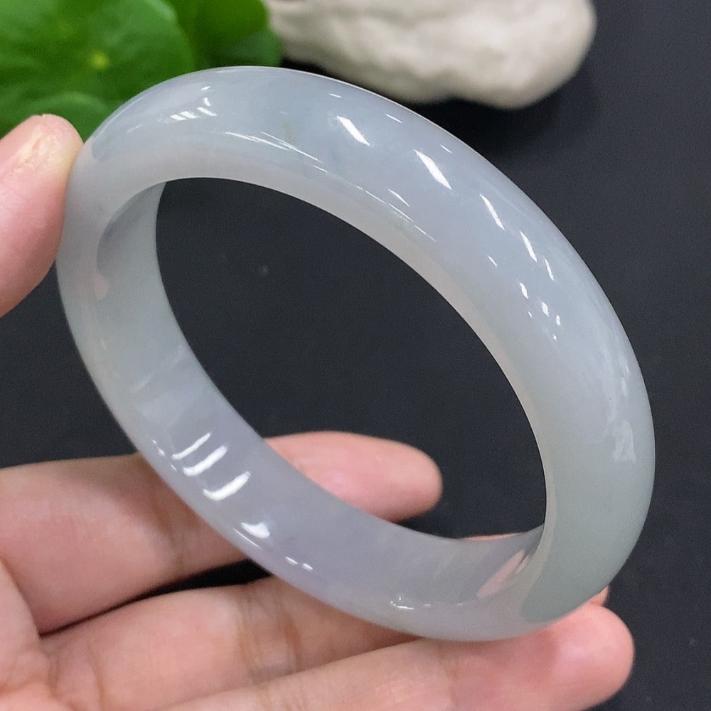 Jadeite Round Bangle, Total Weight Approx. 63.8g, Size 58.2