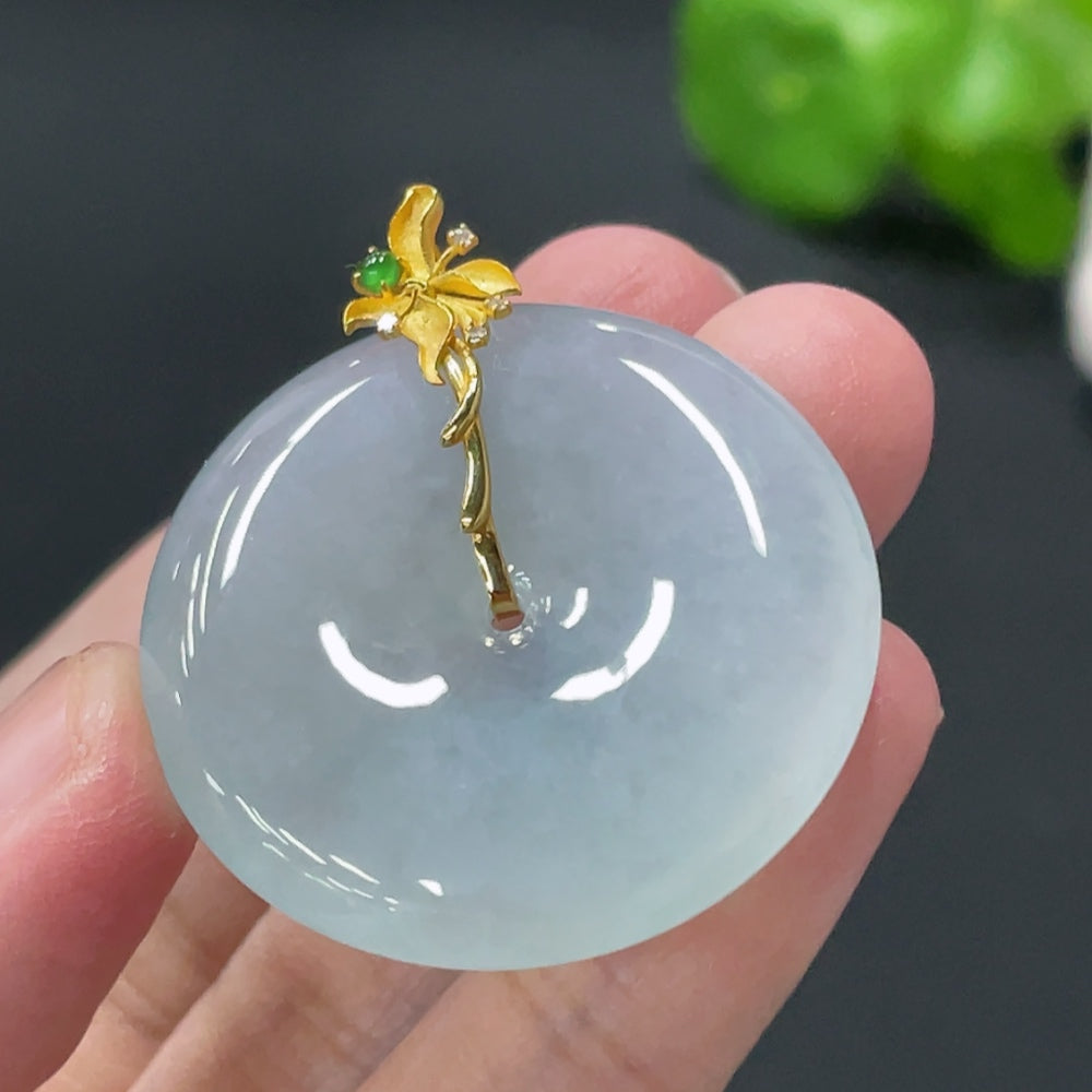 Jadeite Pendant Peace Knot with Diamond Accents . | Huiliu Certified