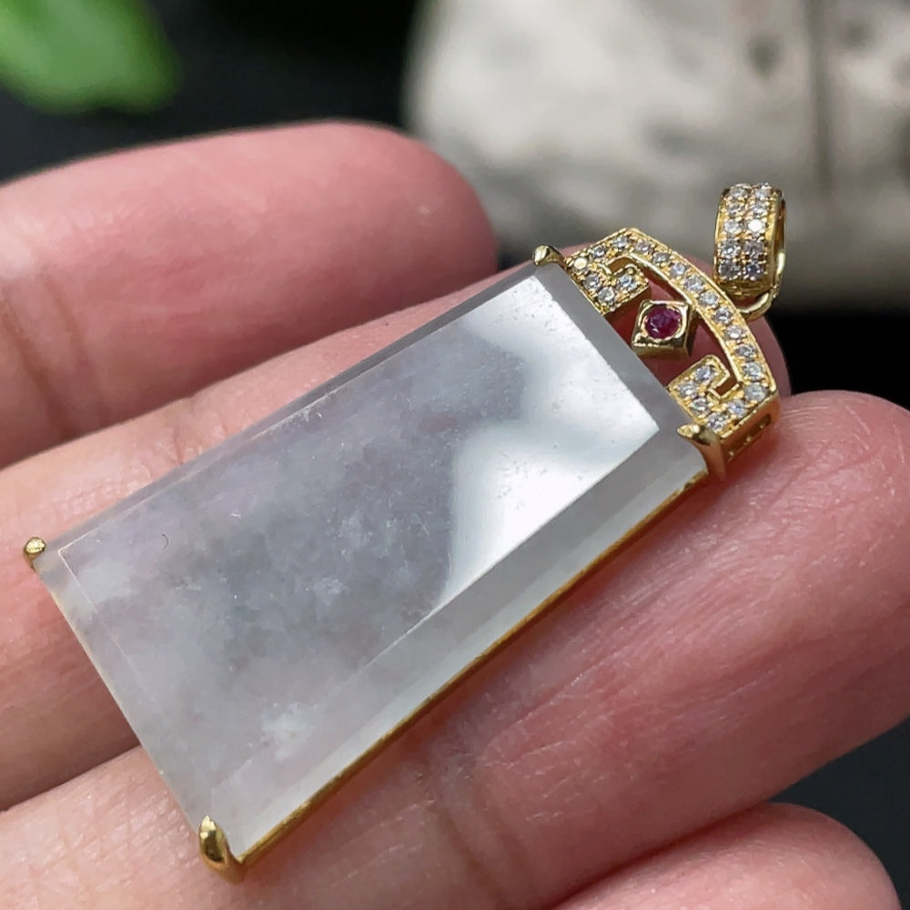 HUILIU HQ jadeite plain pendant with setting, non-diamond, showcasing a smooth, polished green jadeite stone against a neutral background.