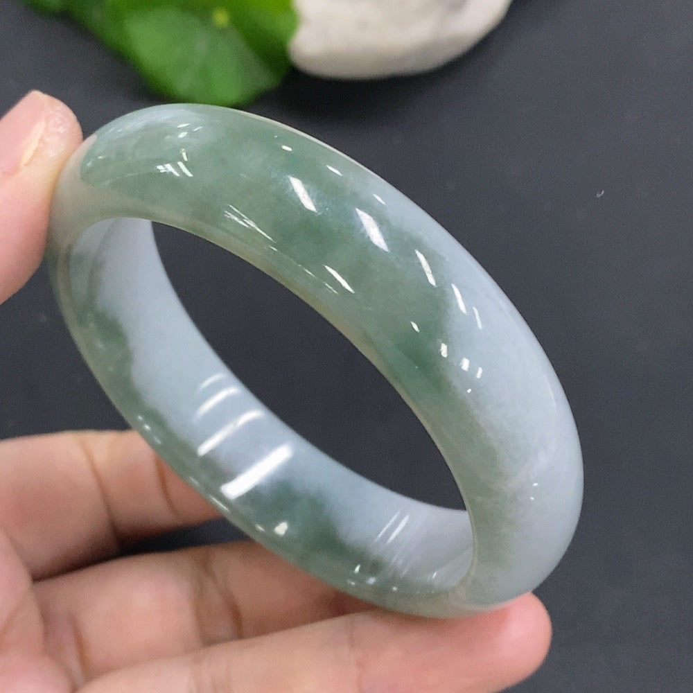 Jadeite Regular Round Bangle | Huiliu Certified