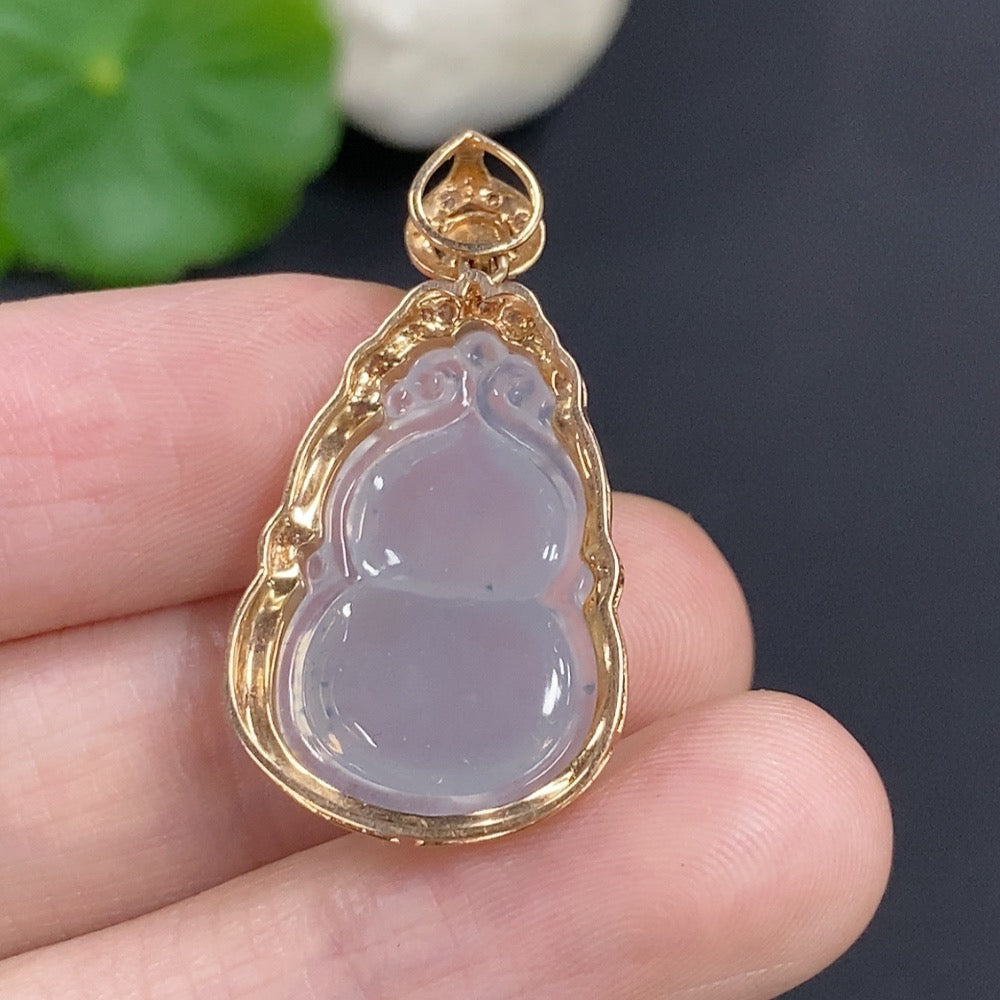 Jadeite Gourd Inlaid Pendant 18k Gold Total Weight Approx. 3.3g with Diamond Accents