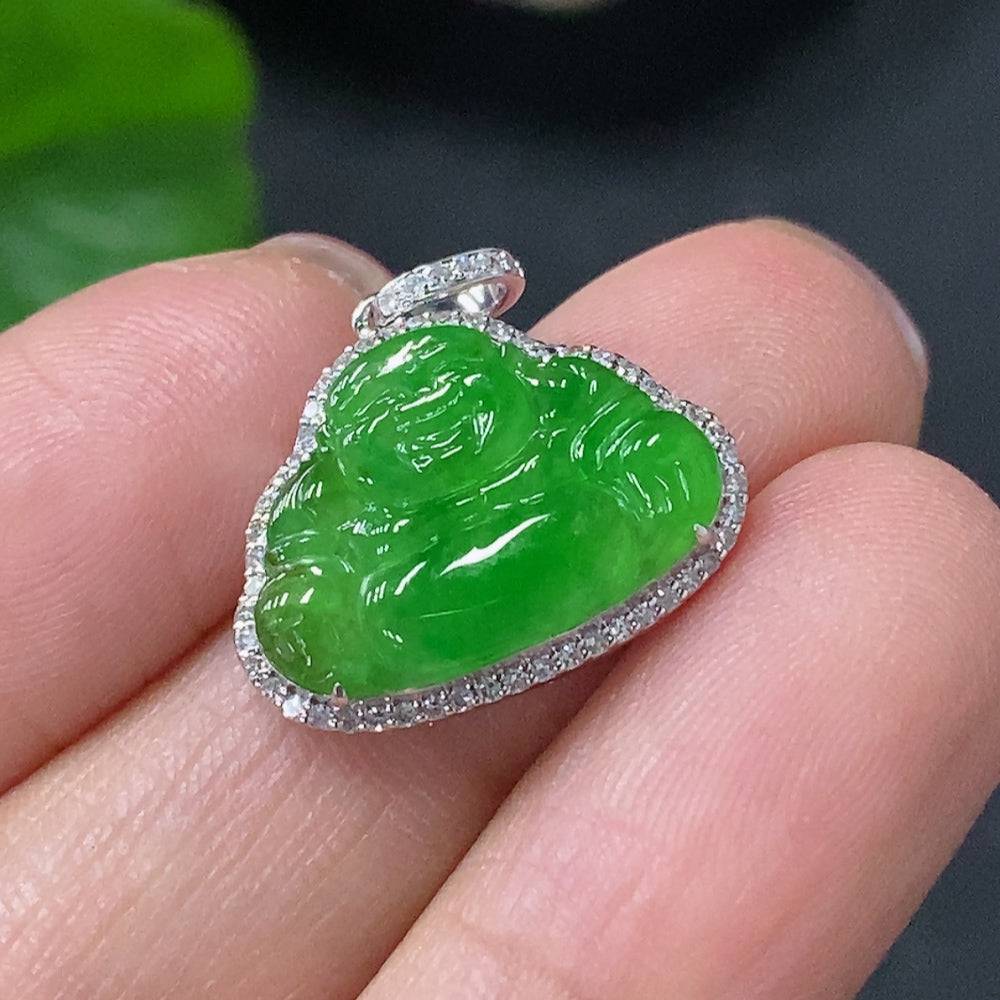 Jadeite Buddha pendant with 18K gold accents and diamond details, crafted by HUILIU HQ, weighing approximately 1.88 grams.