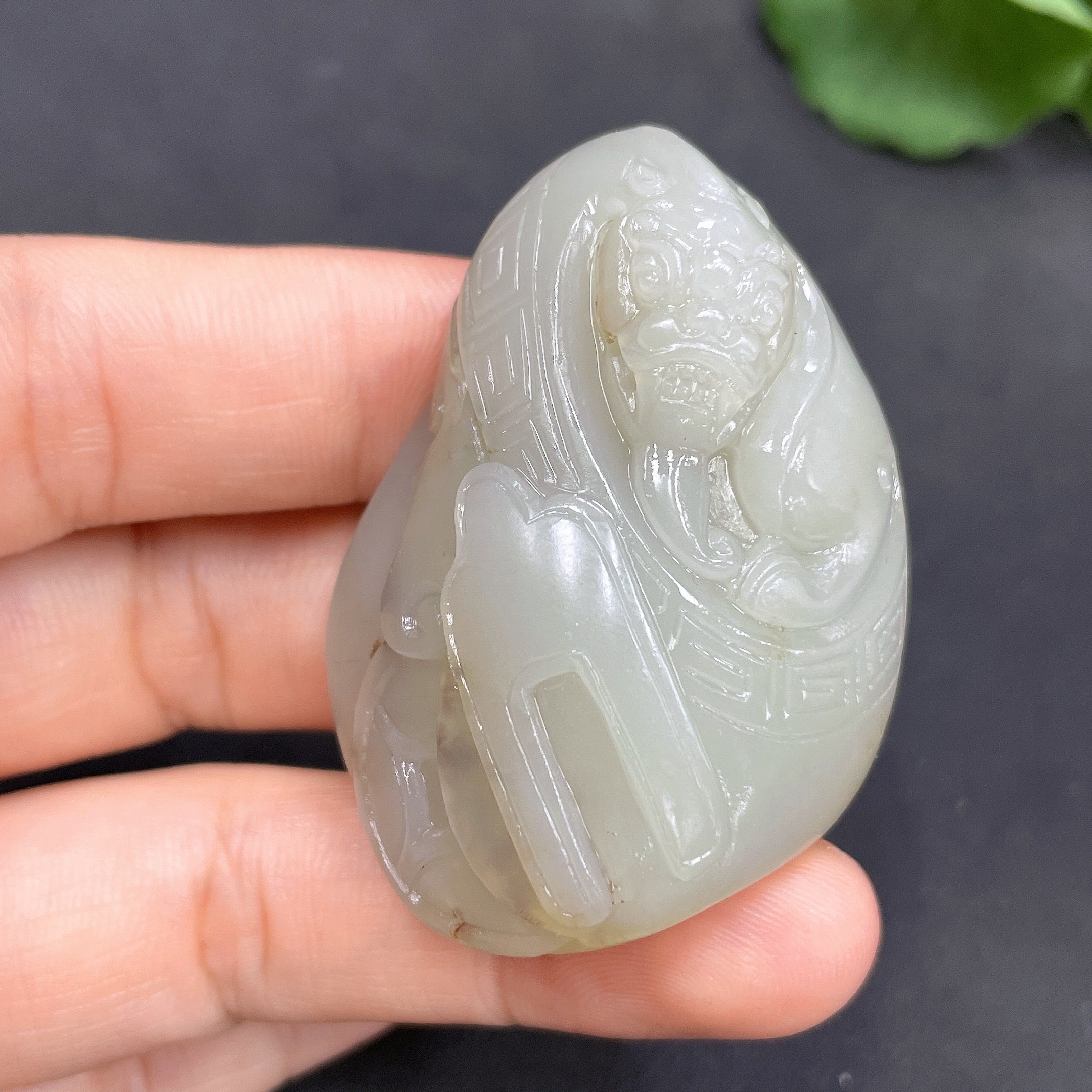 Hetian Jade Pendant Auspicious Beast Undetermined Skin Color Origin Total Weight Approx. 42.5g