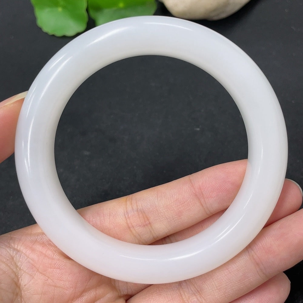 Hetian Jade Round Bangle