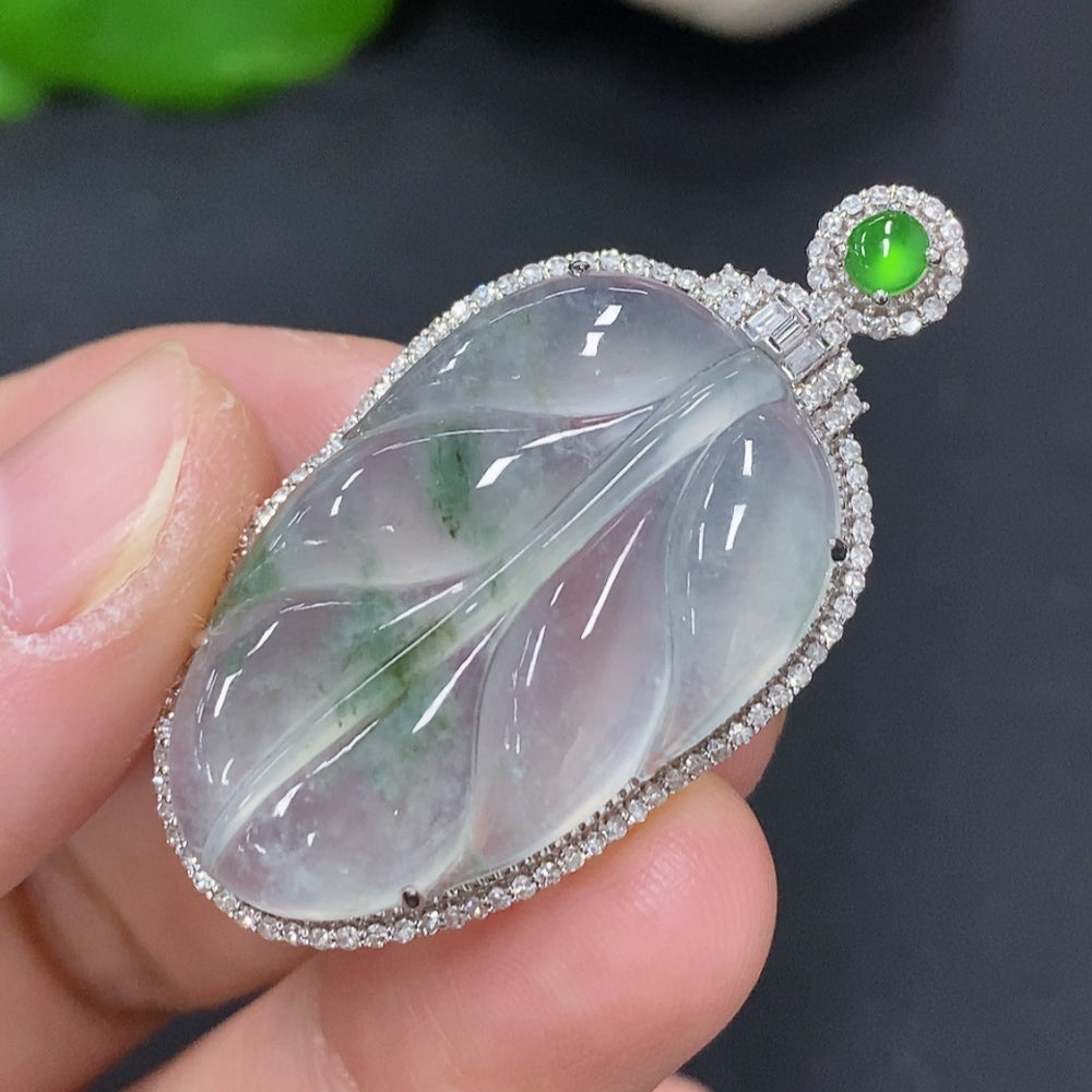 Jadeite Leaf Inlay Pendant 18K Gold (with Diamond Accents)