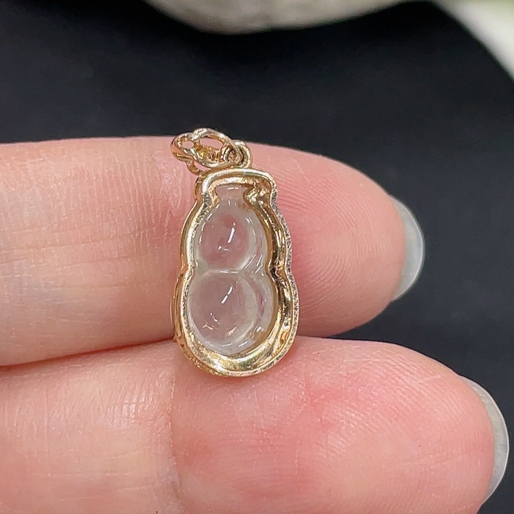 Jadeite Gourd Inlaid Pendant 18K Gold Total Weight Approx. 1.4g (Non-Diamond)