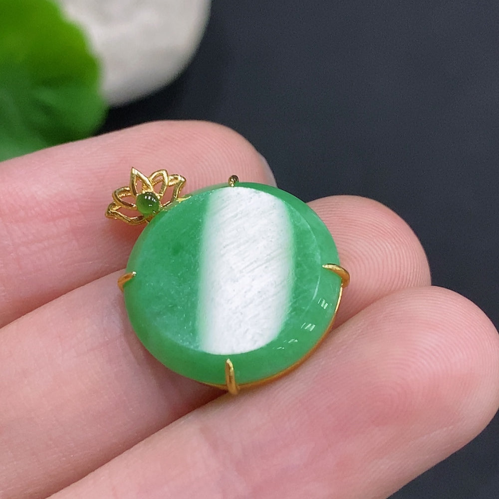 Jadeite Plain Pendant Pendant with 18K Gold Setting Total Weight Approx. 2.4g