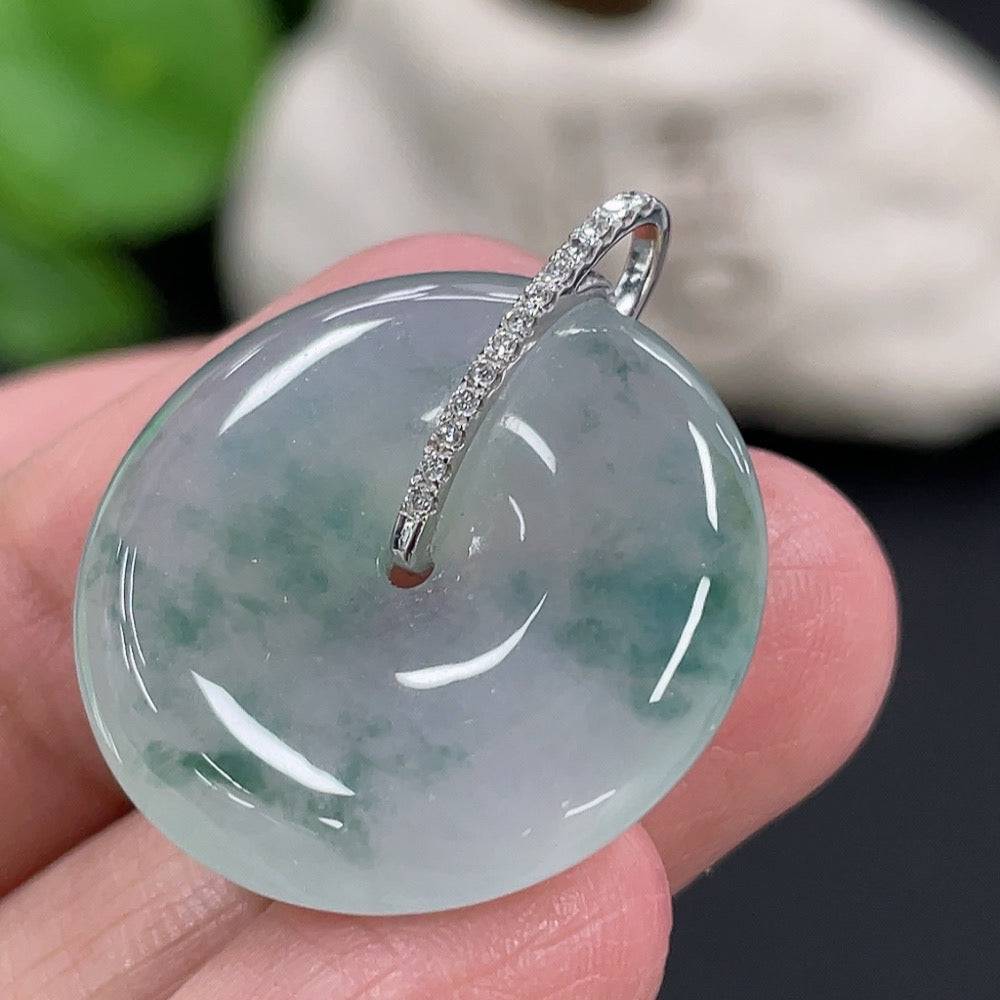 HUILIU HQ jadeite pendant with peace buckle design, 18k gold and diamond accents, weighing approximately 5.94g