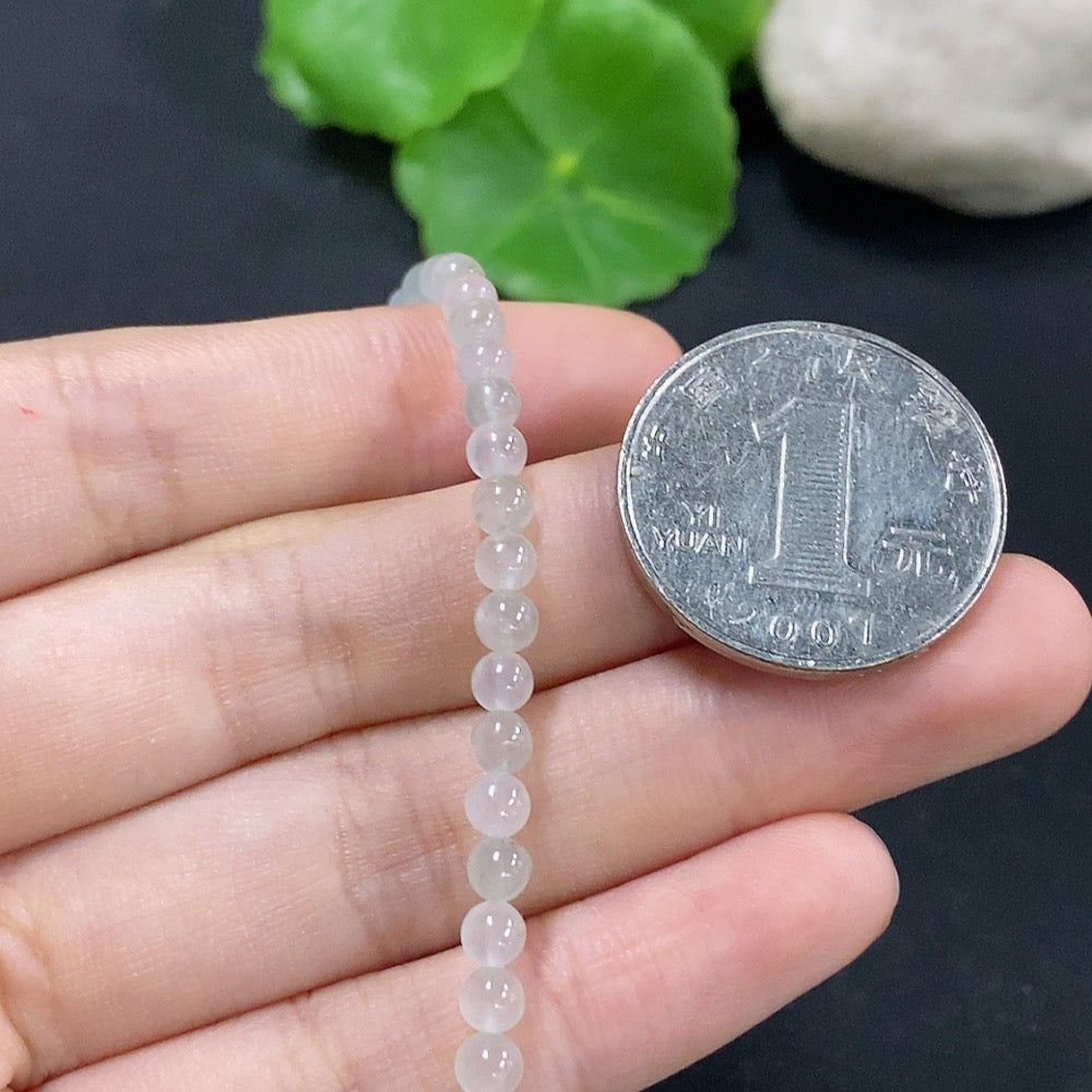 Jadeite bead necklace with 3.9mm beads, non-gold inlaid, weighing approximately 16.8g, featuring HKHQ branding and natural green tones.