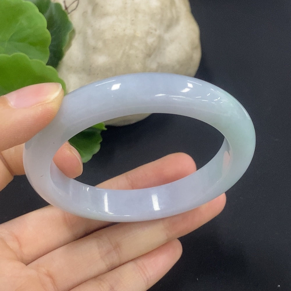 Jadeite round bracelet size 55.2 total weight approximately 52.13g