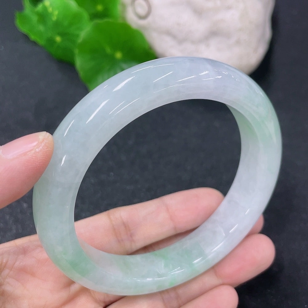 Jadeite Round Bangle Size 58.2mm Total Weight Approx. 71.12g
