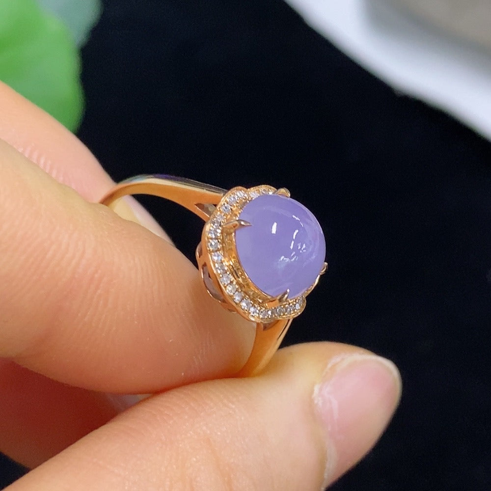 Jadeite Cabochon Inlaid Ring with 18K Gold and Diamond Accents, Size 17, Total Weight Approx. 3.24g