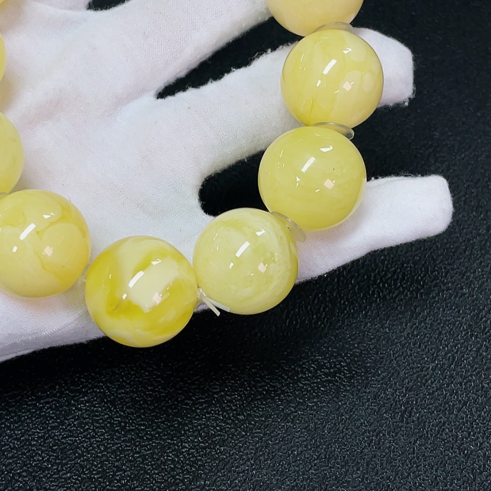 Amber Beeswax Bracelet with Non-Natural Accent Stones, Total Weight Approx. 87.15g, Size About 21mm