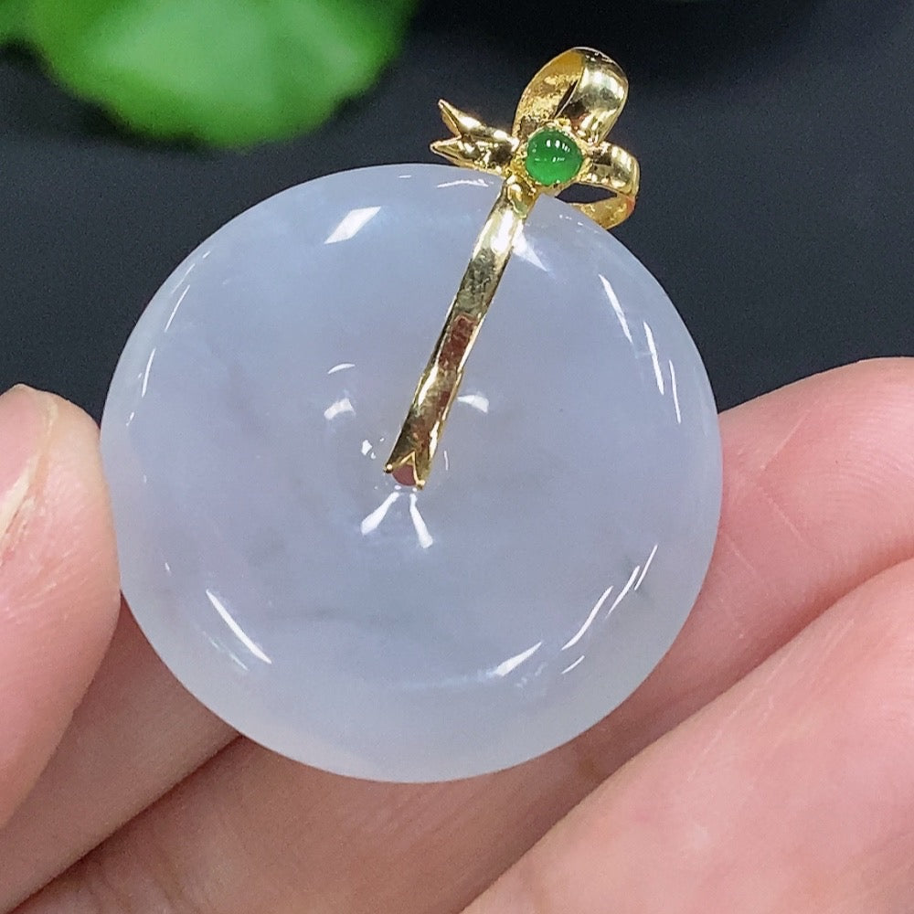 Jadeite Ruyi Pendant with 18K Gold Clasp, Total Weight Approx. 8.84g