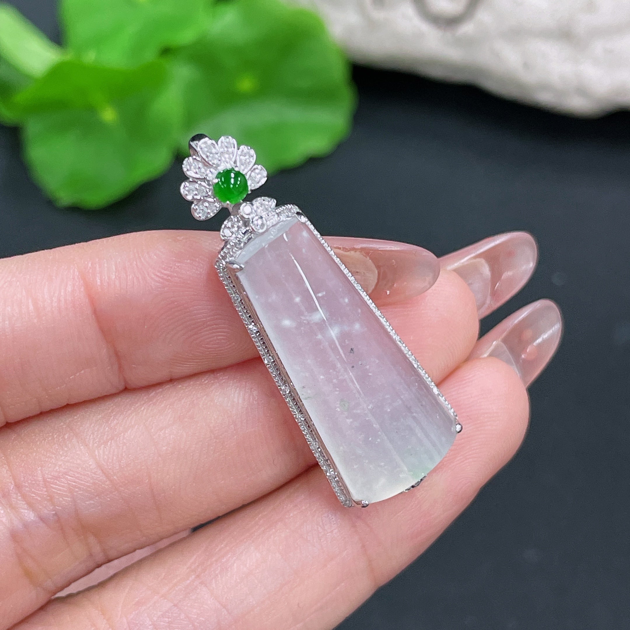 Jadeite Plain Pendant Inlaid with Diamonds . | Huiliu Certified