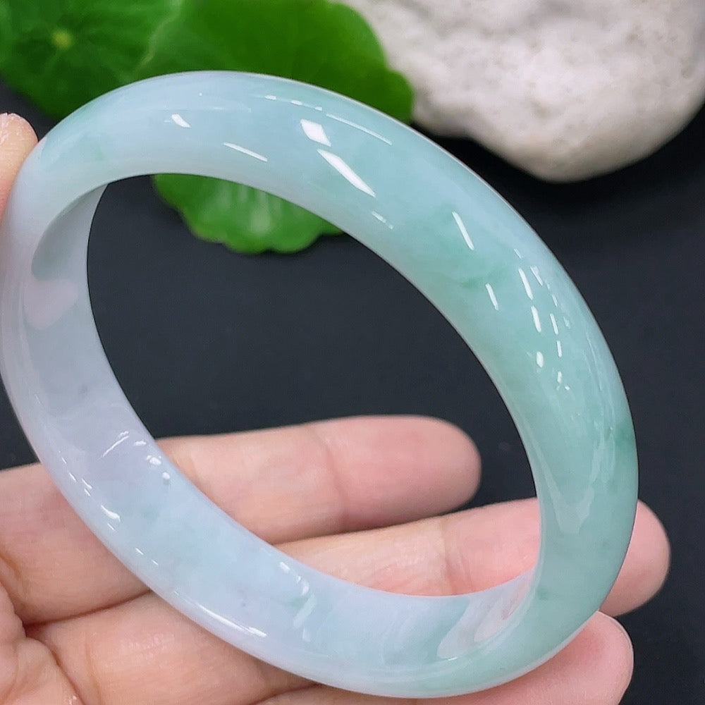 Jadeite Round Bangle