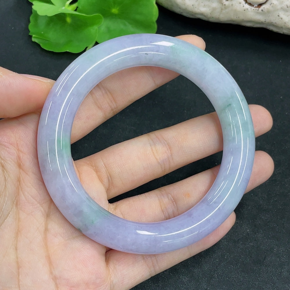 Jadeite Round Bangle with Other Mineral Components