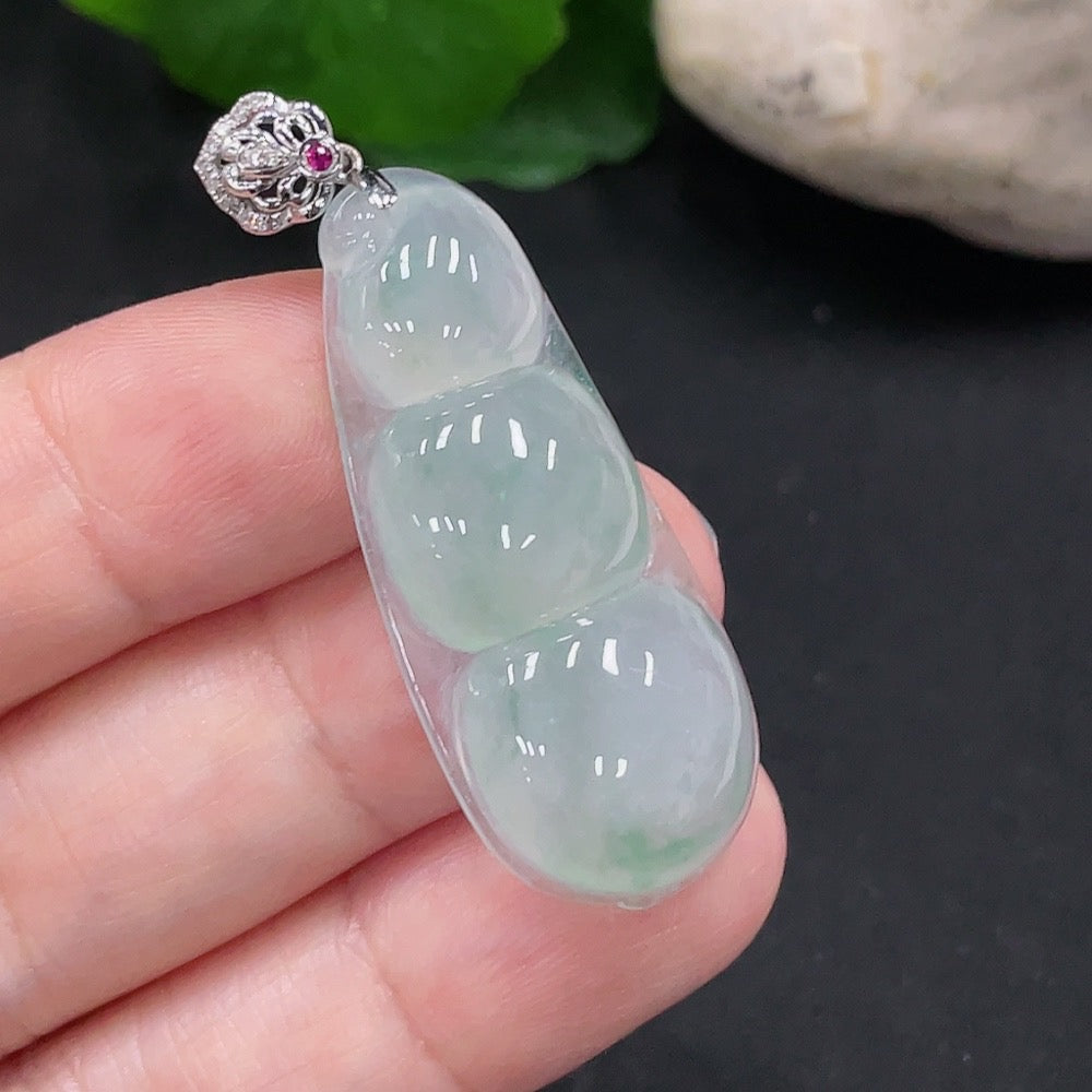 Jadeite Lucky Bean Pendant 18K Gold Total Weight Approx. 6.1g (With Diamond Accents)