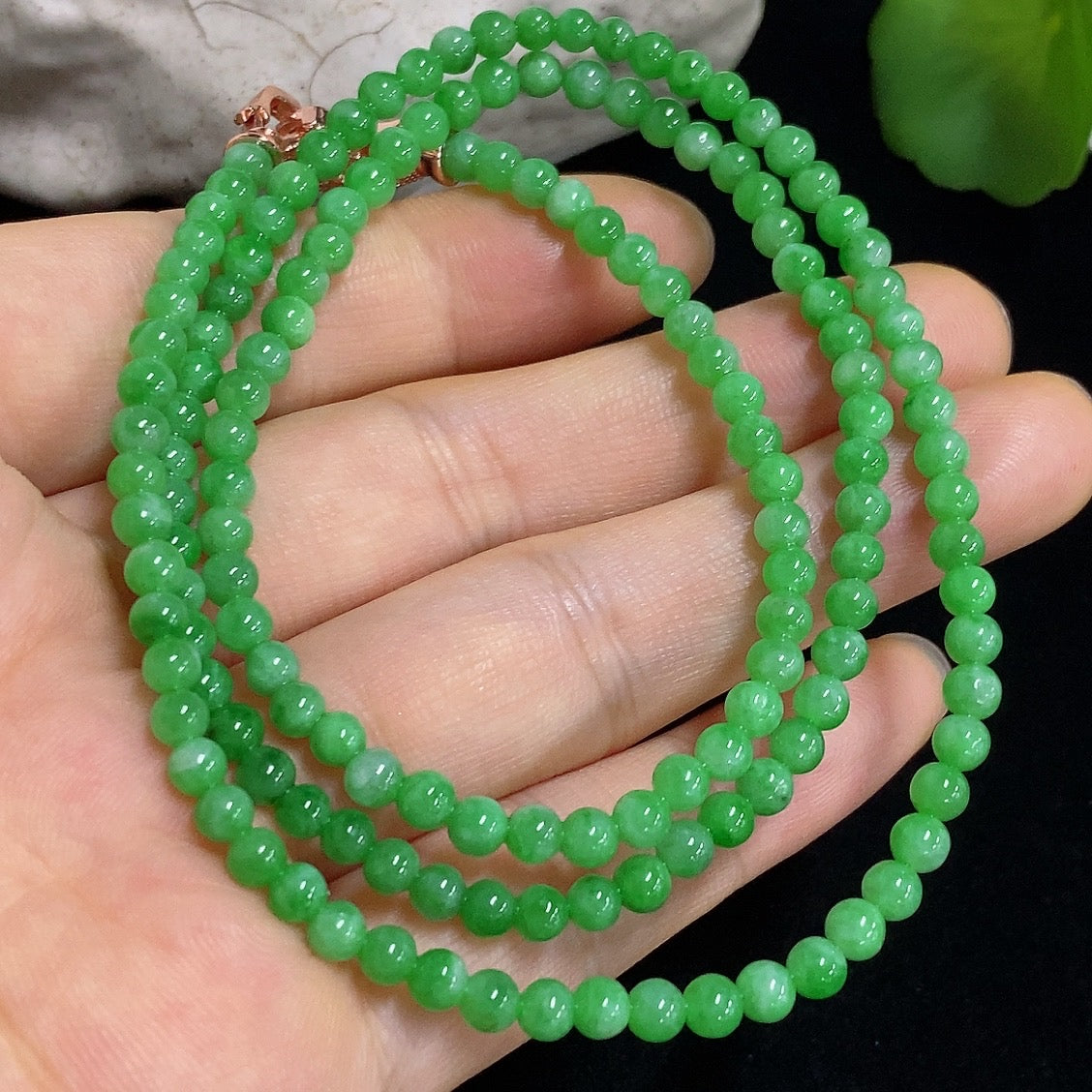 Jadeite Bead Necklace Non-Gold