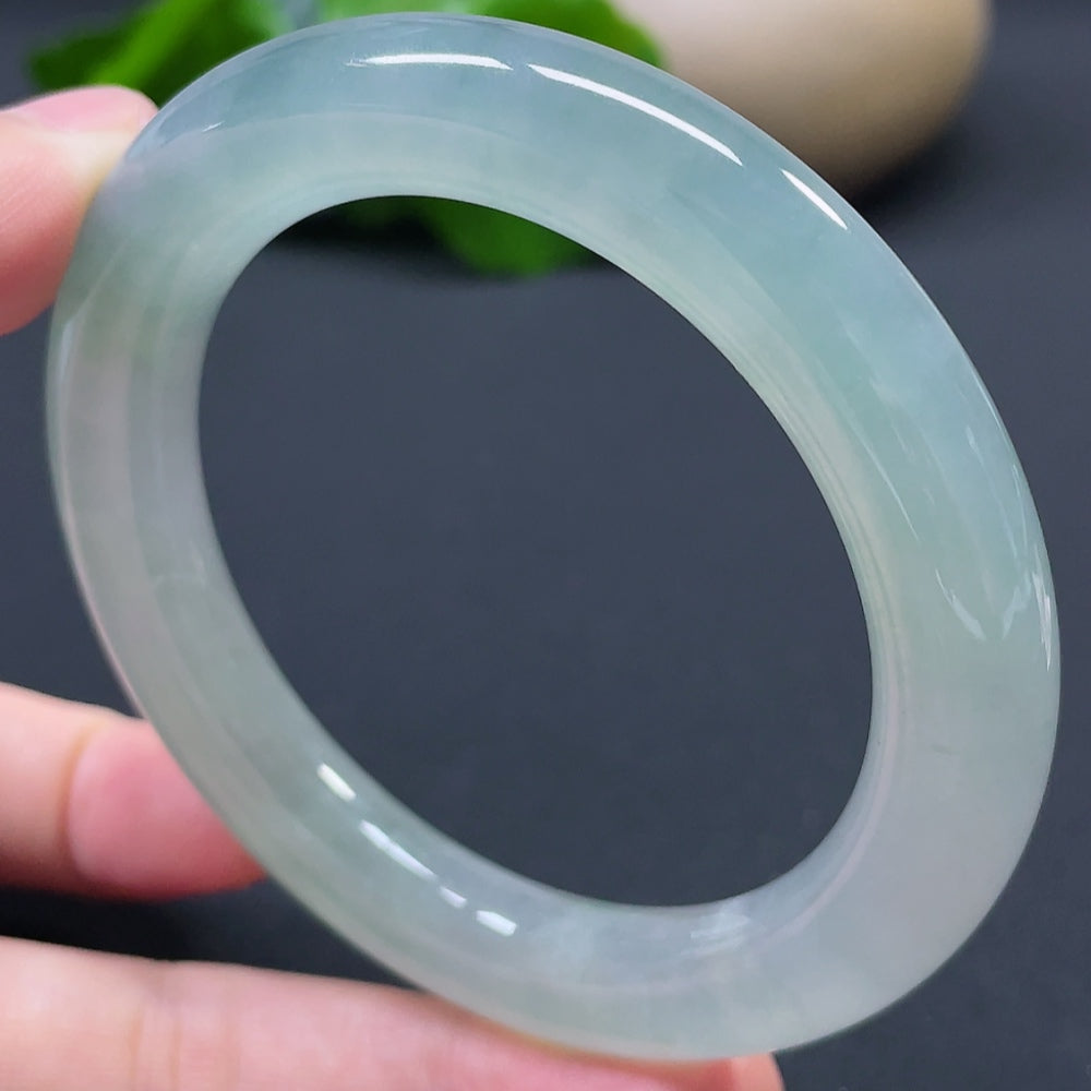 Jadeite Round Bangle