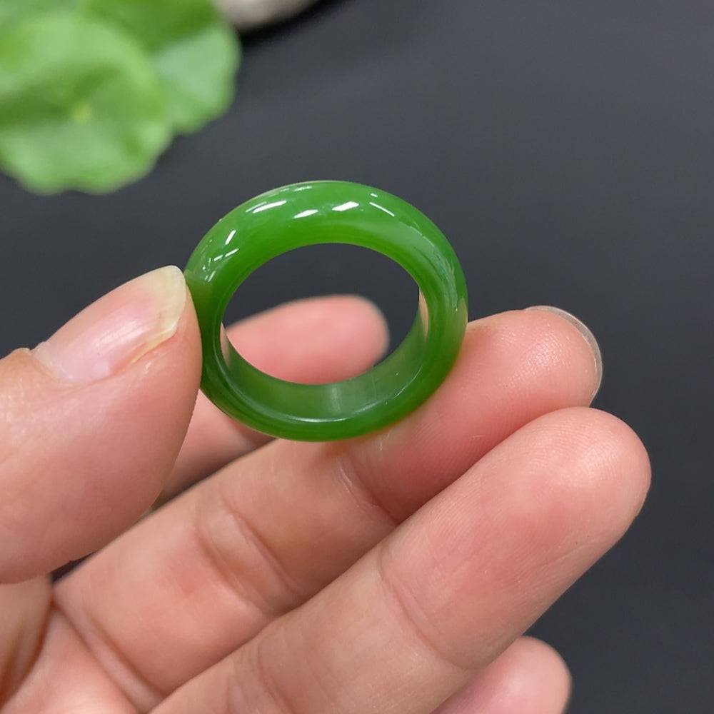 Hetian jade ring in size 14 with a total weight of 3.5g, featuring smooth, polished jade stone set in a silver band.