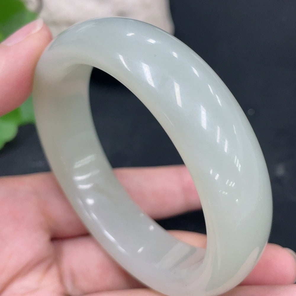Hetian Jade Round Bracelet Size 54.3 Total Weight About 64.7g