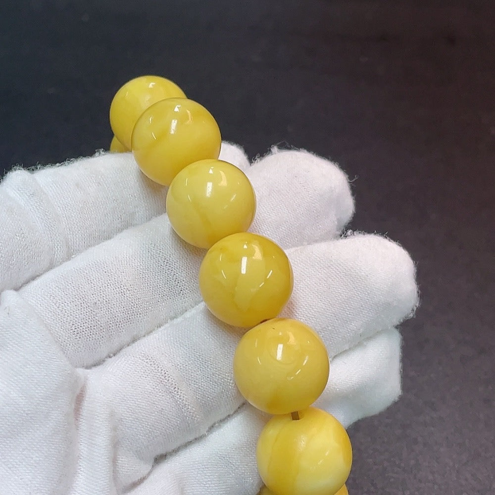 Amber Beeswax Bracelet with Non-Natural Accent Stones, Total Weight Approx. 28.64g, Bead Size 15.4mm
