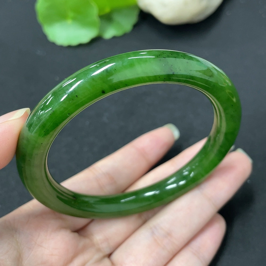 Hetian Jade Green Jade Round Bangle Size 58.7 Total Weight Approx. 44.7g