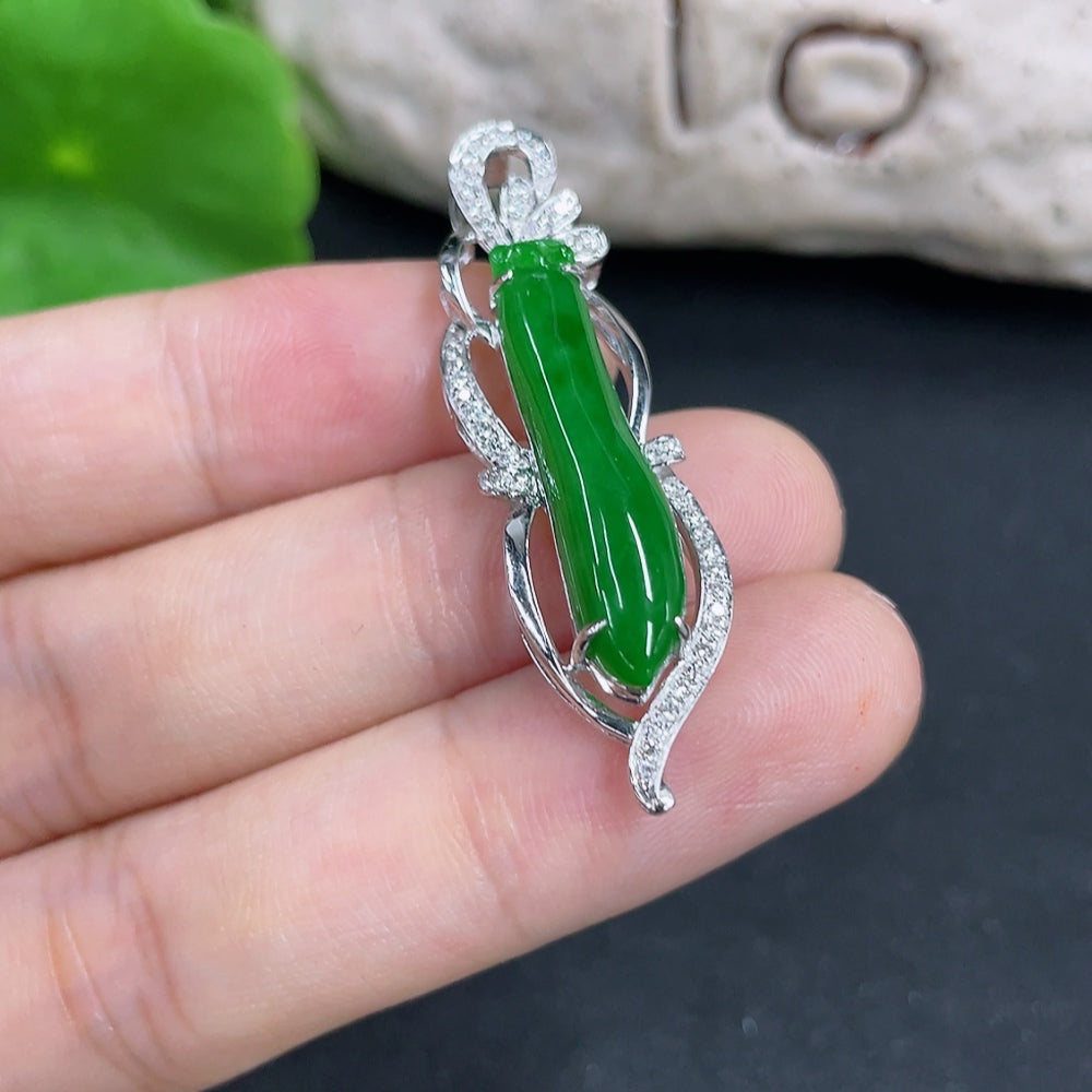 Jadeite pendant necklace set with 18K gold and diamonds from HKHQ, featuring a polished jadeite pendant on a delicate chain