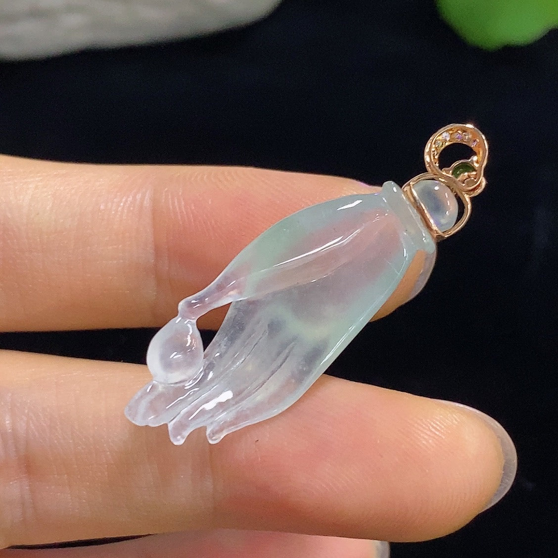 Jadeite pendant with diamond accents on 18k gold chain, elegant jewelry piece with 3.53g weight, from HKHQ.