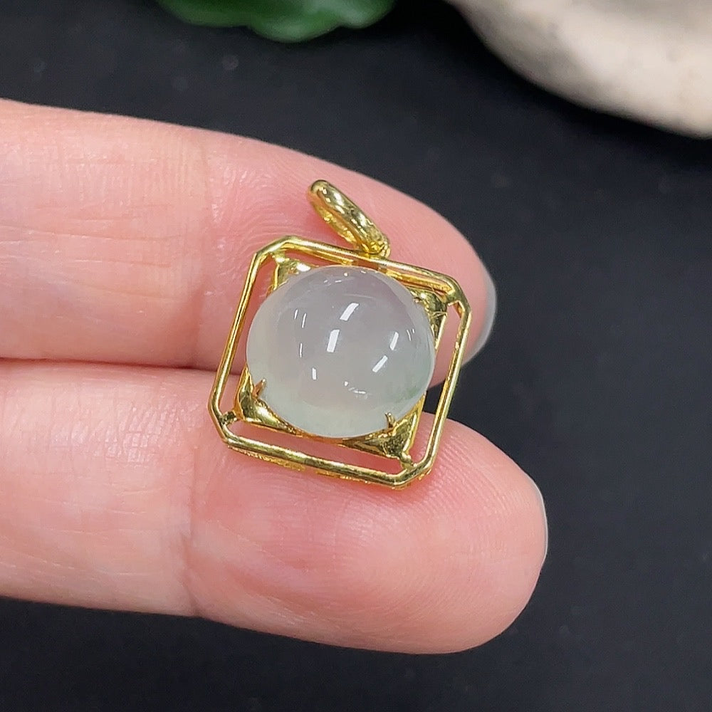 Jadeite Inlaid Pendant 18K Gold Total Weight Approx. 1.9g