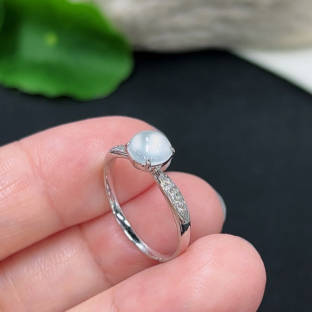 Jadeite Ring18K Gold (with Diamond Accents)