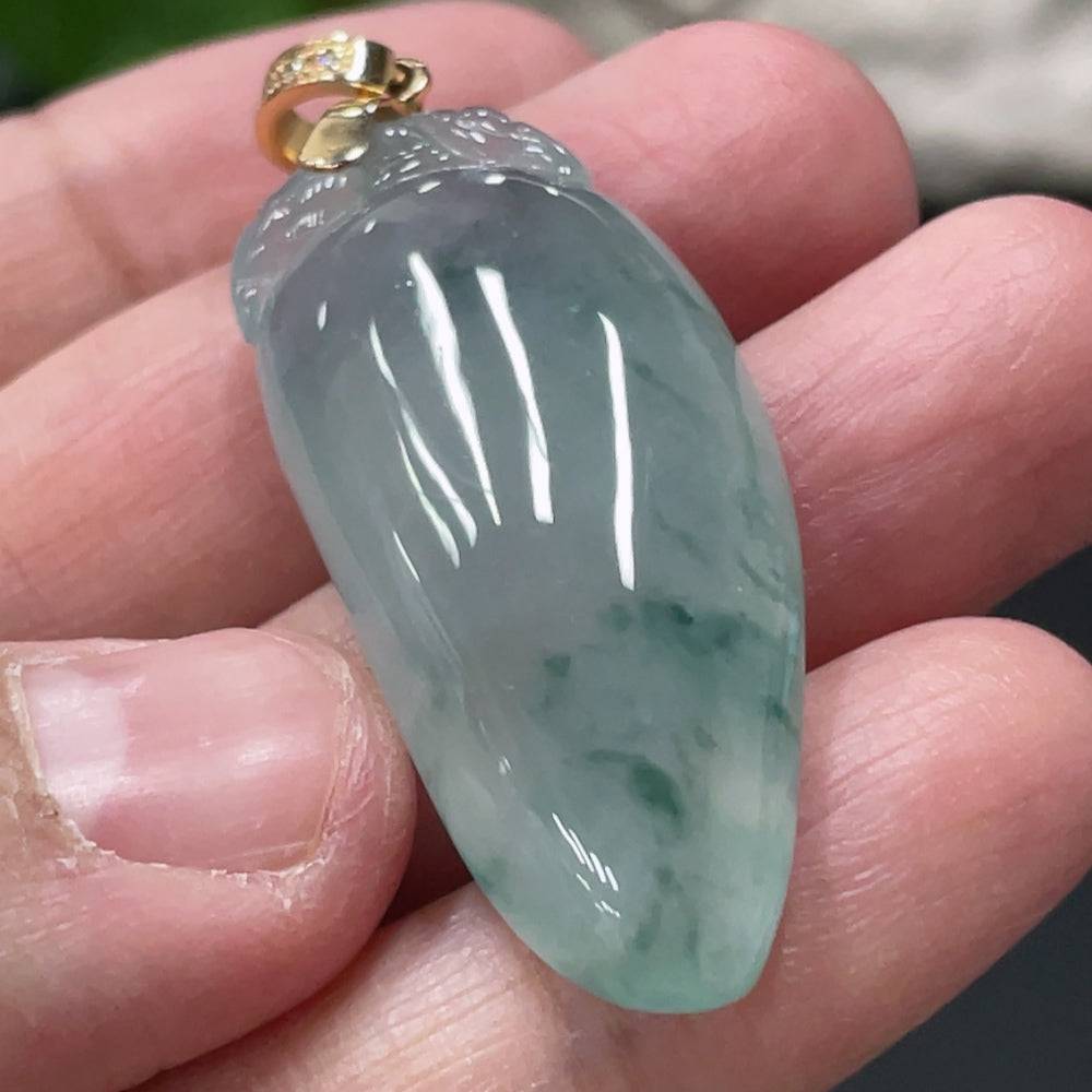 Huiliu Jadeite auspicious melon pendant with diamond accents, featuring a clasp, crafted from high-quality jade.