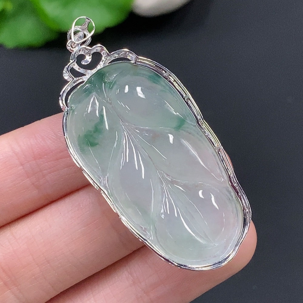 Jadeite Leaf Pendant 18k Gold Total Weight Approx. 8.03g