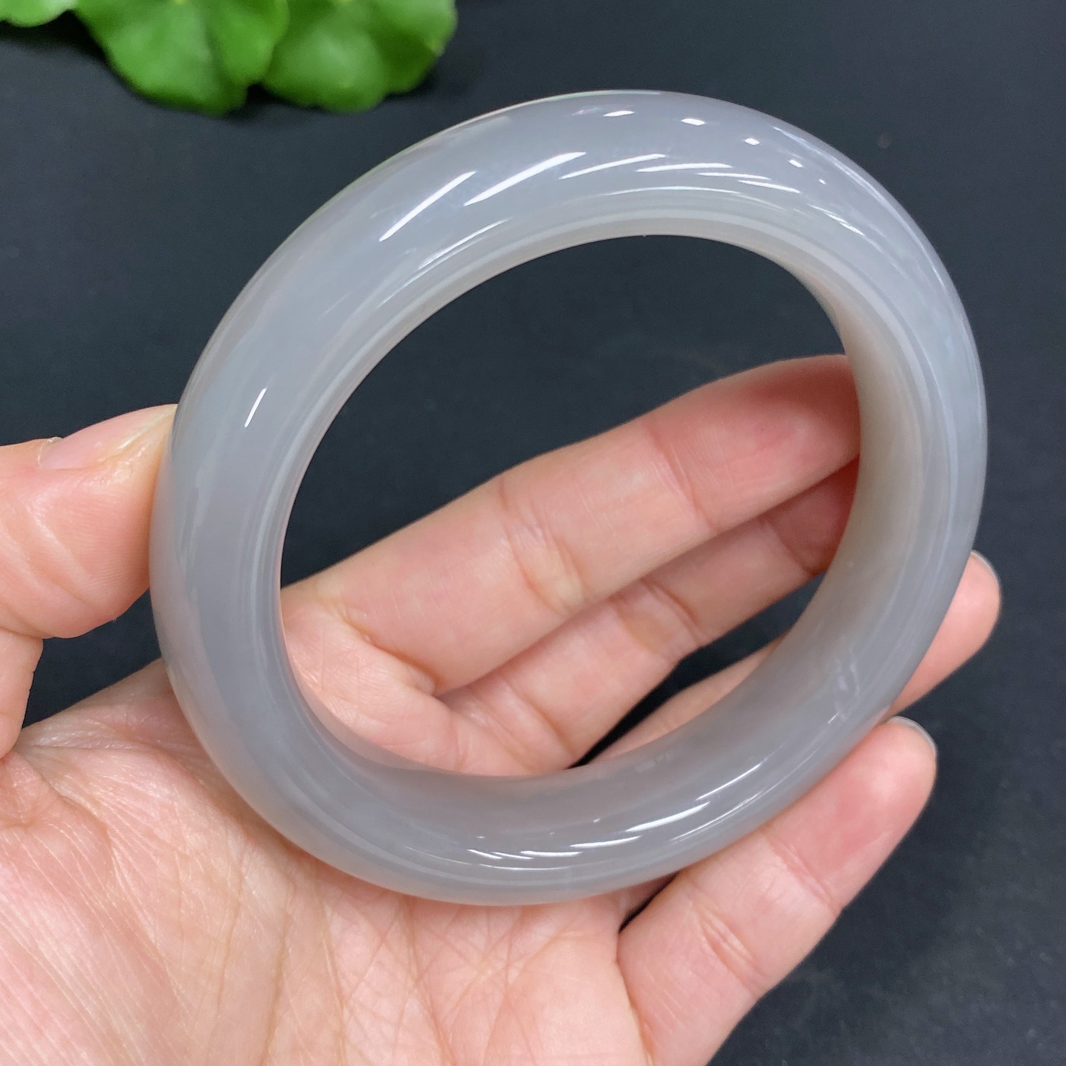 Hetian Jade Round Bracelet Size 58.7 Total Weight Approx. 77.7g