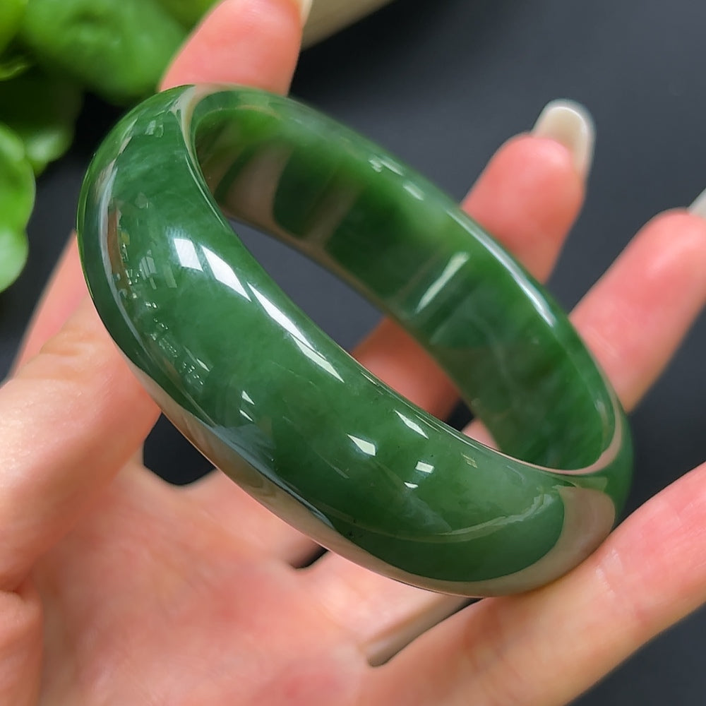 Hetian Jade Round Bangle