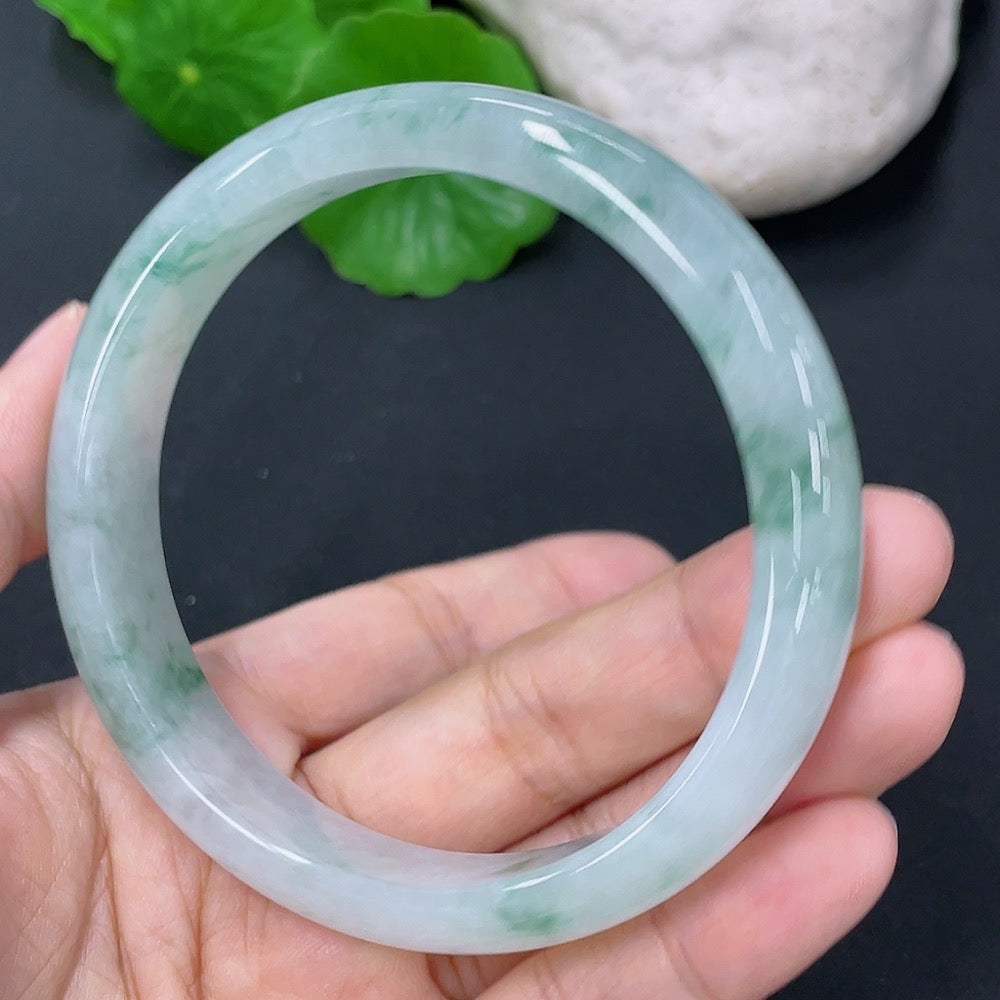 HKHQ jadeite round bracelet with 59.5mm diameter and 51.14g weight, showcasing smooth, polished jade stones.