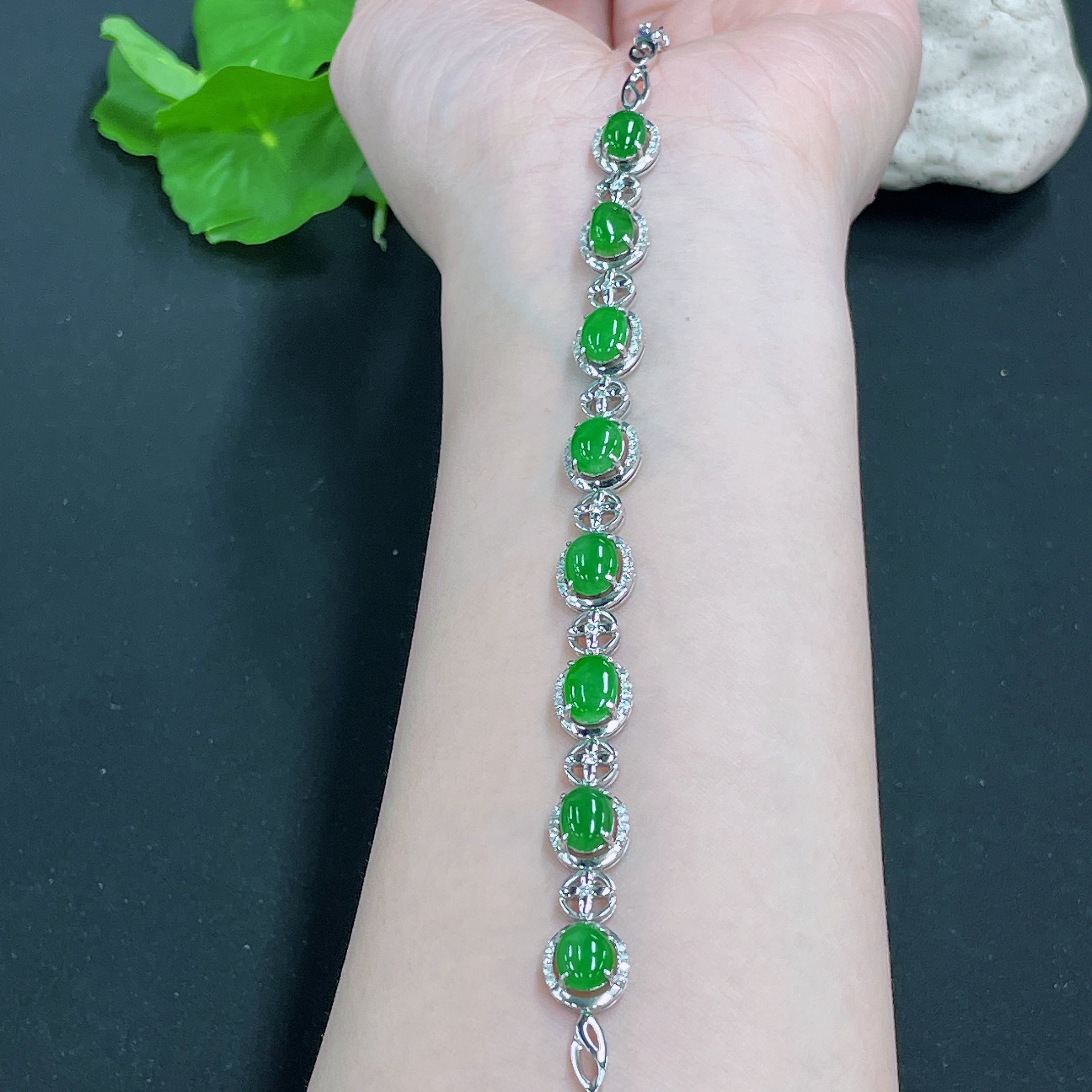 HUILIU HQ jadeite bracelet inlaid with diamonds, featuring intricate jade jewelry design and sparkling diamond accents.