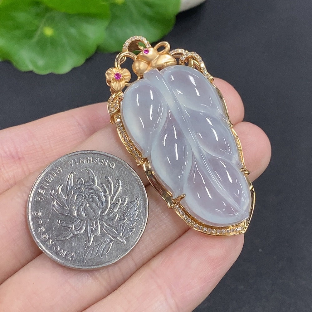 Jadeite Leaf Pendant 18k Gold Total Weight Approx. 13.16g Set with Diamonds (Colorless)
